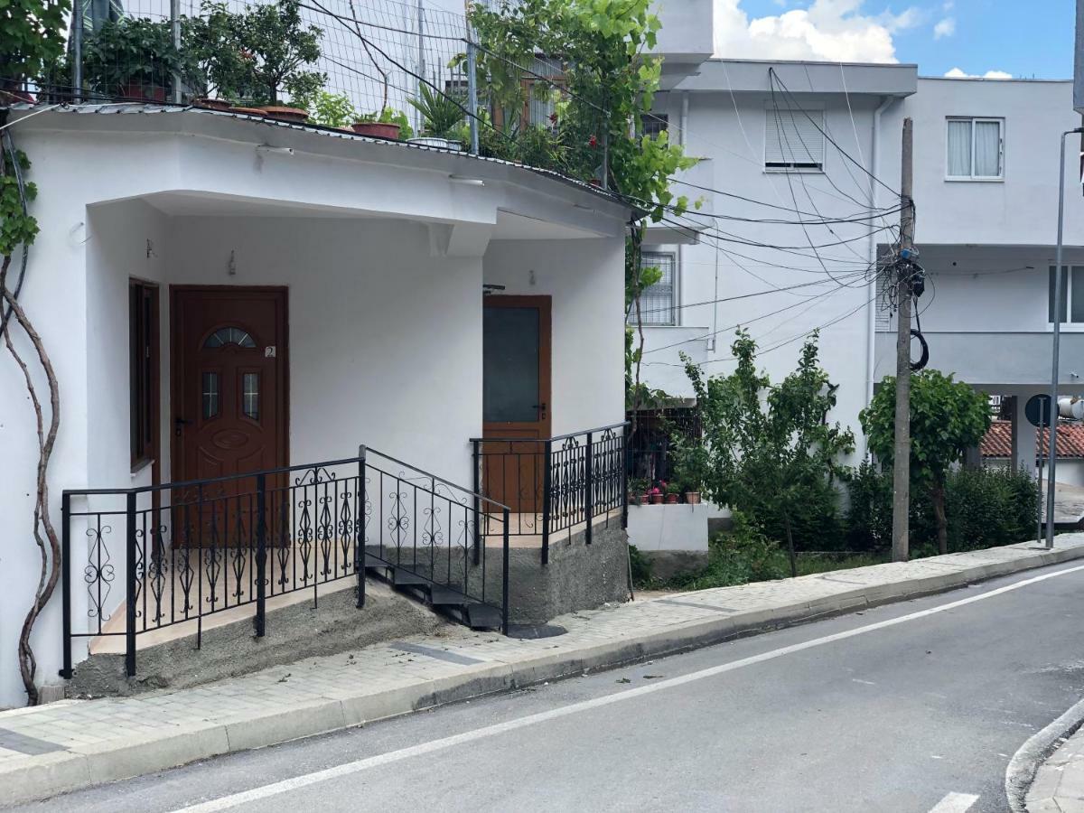 Room Click Inn Gjirokastër Exterior foto